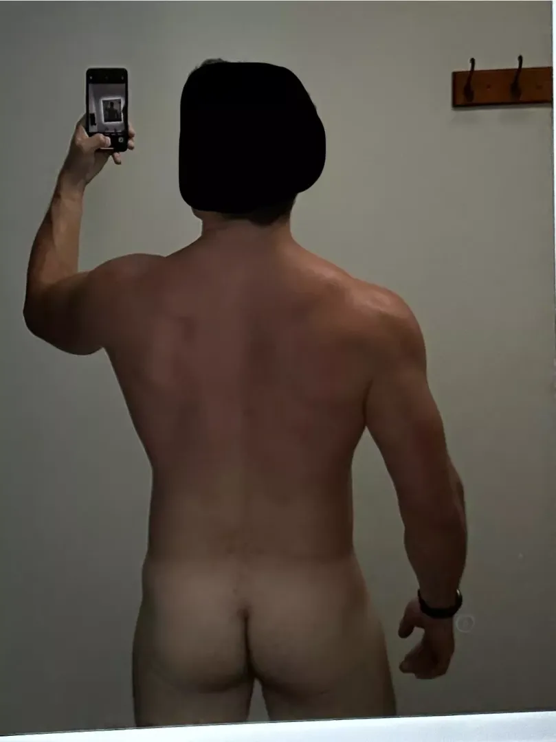 Nice 🍑 for a 40yo?