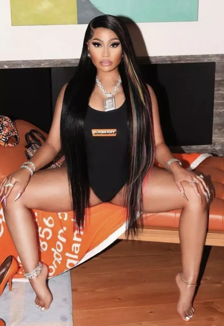 Nicky sexy feet