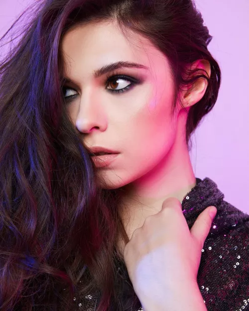 Nicole Maines is pretty hot