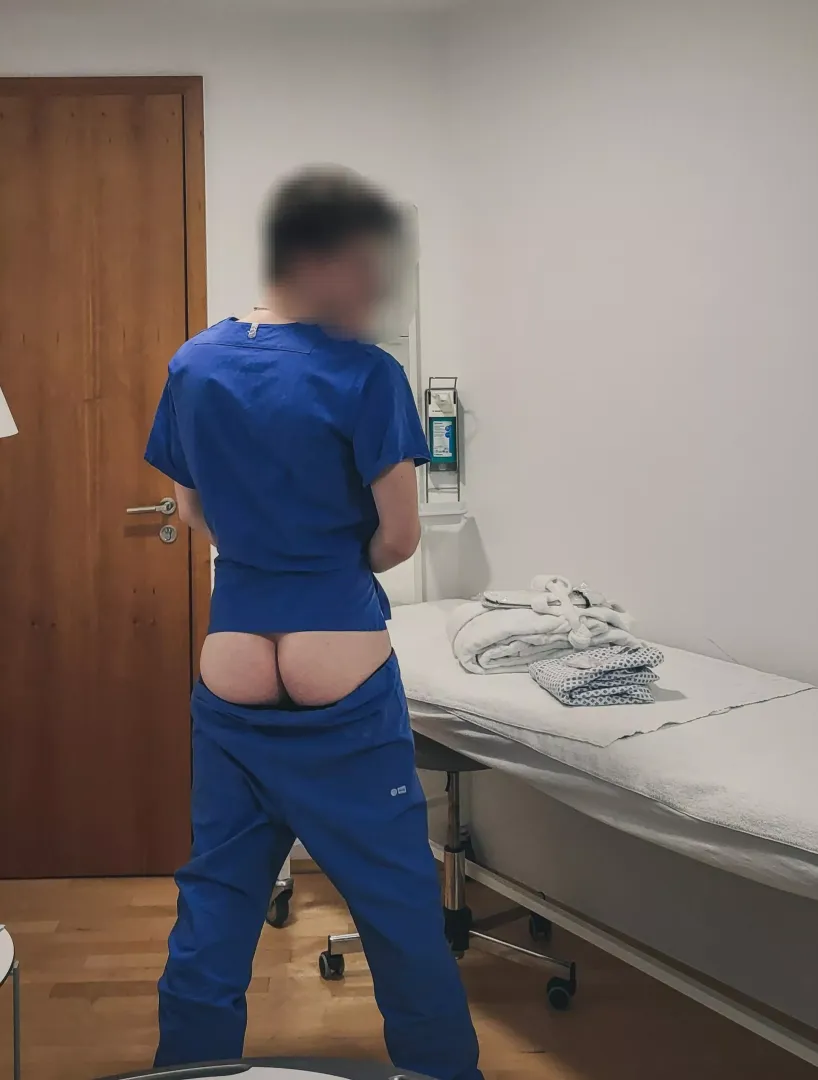Night shifts got me bored... And horny