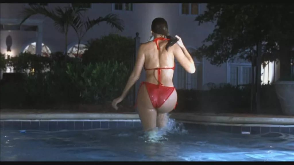 Nikki Cox