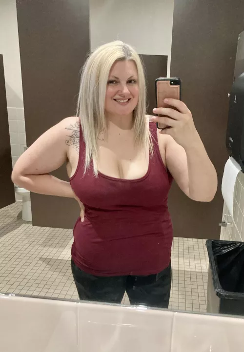 No makeup, filters, or procedures on this mom