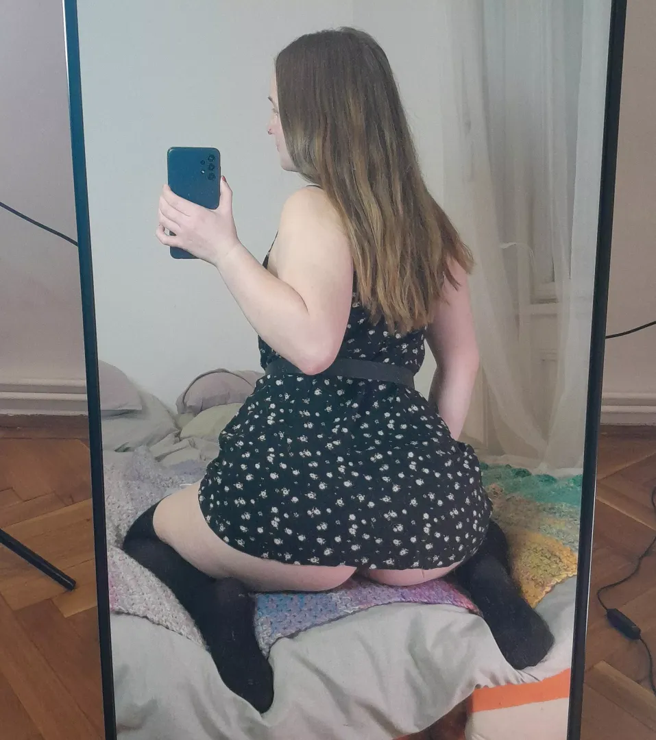 No panties, I swear