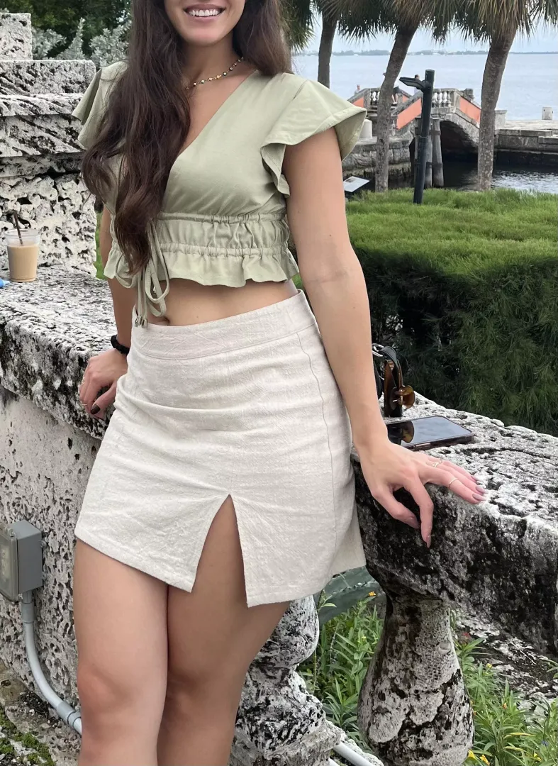 No panties on