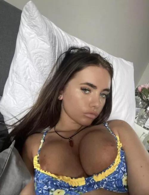 Not much bimbo more chav?