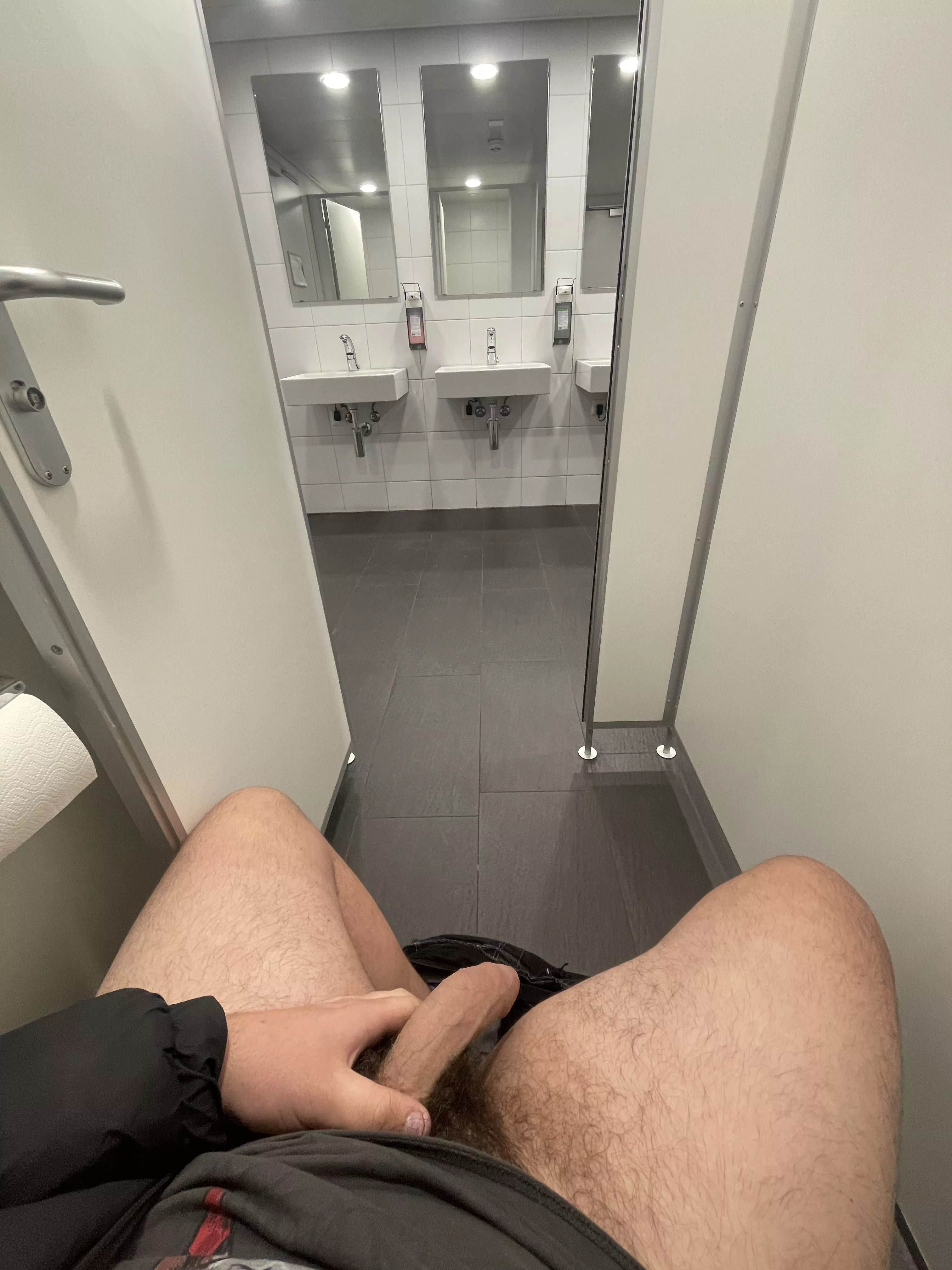 not the best pic but almost got caught :o