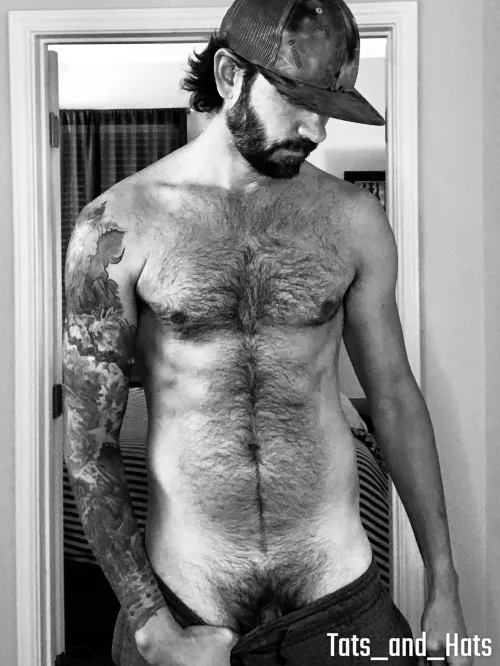 Not your average dad bod. [39]