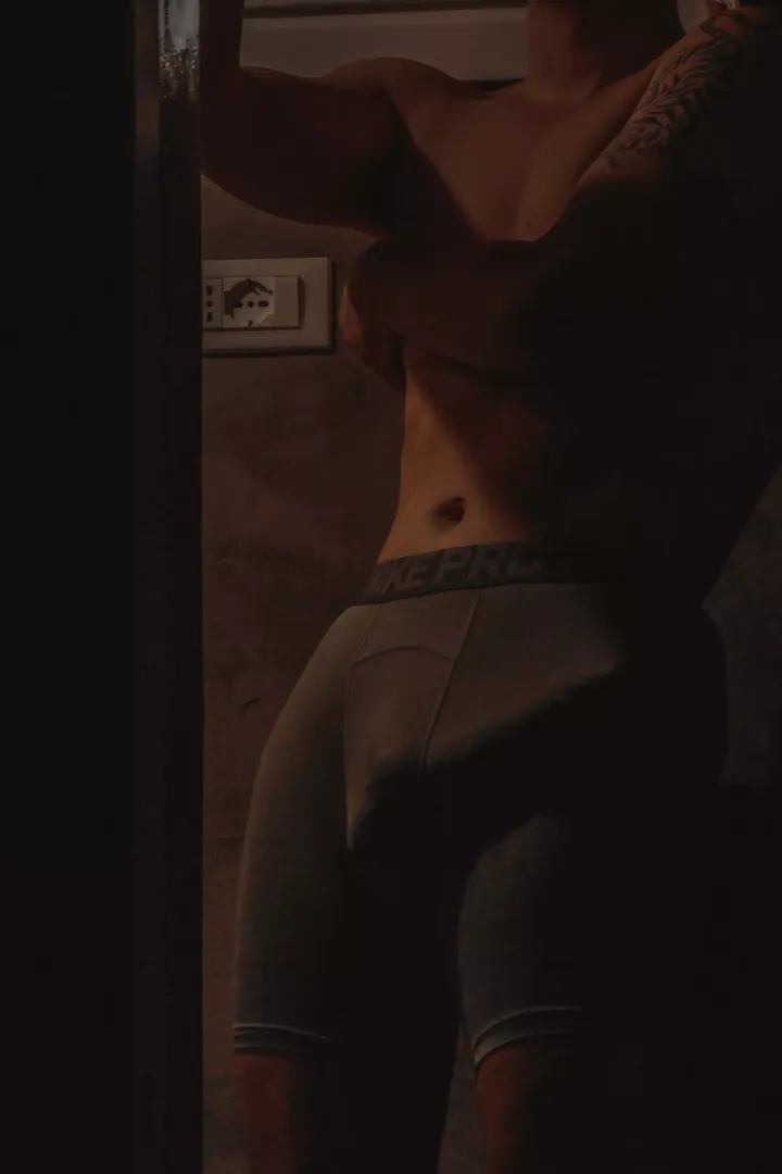 nothing like tight shorts