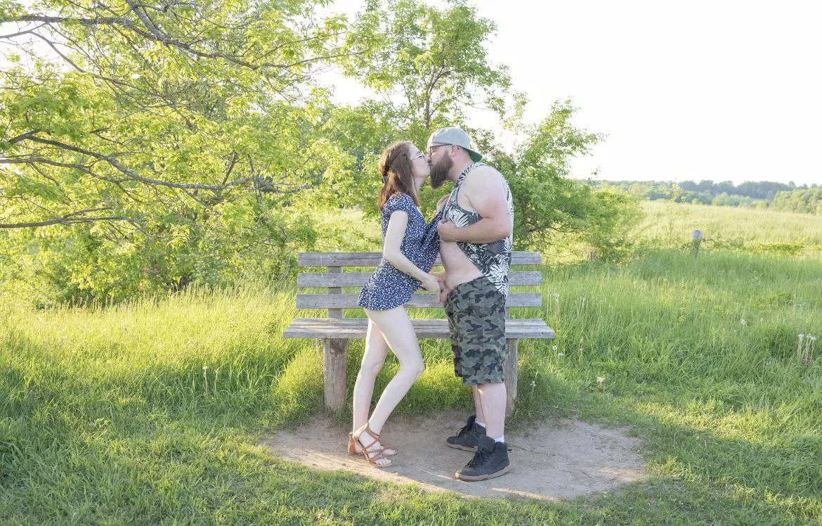 Nothing quite like getting naughty on a hike 😏👀