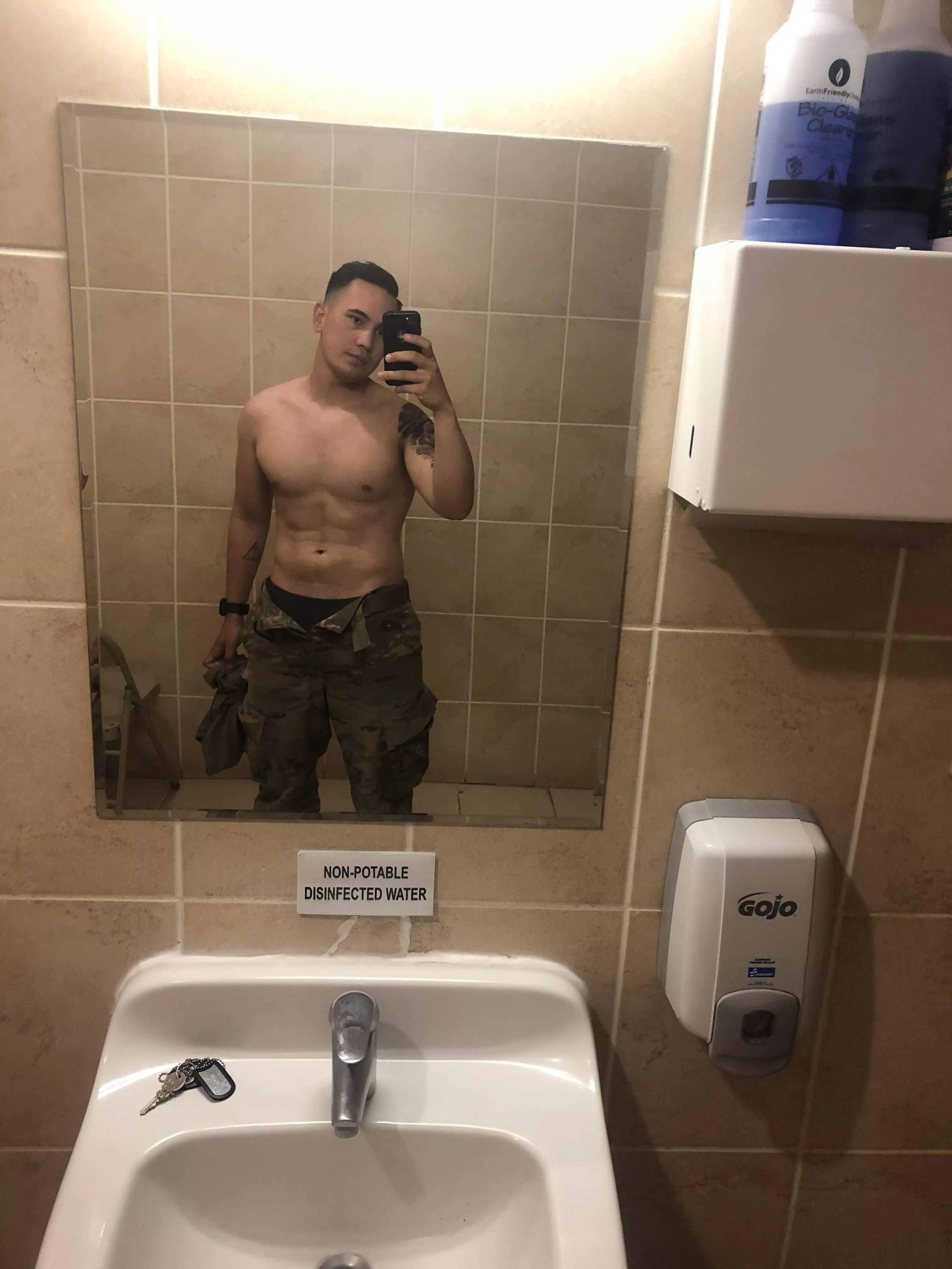 Nothings more fun than being scandalous when you should be at work 😅