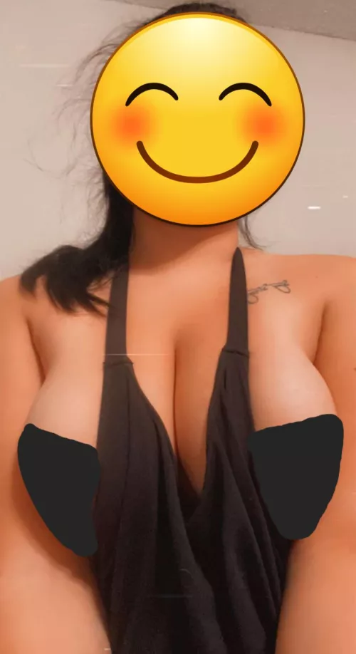 (nsfw) thinking of posting a full, what do you all think?