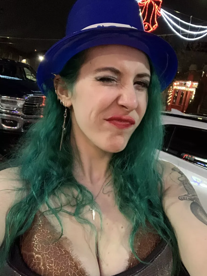 NYE Cleavage