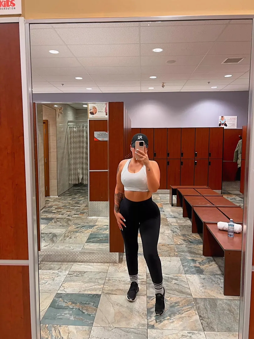 [OC] [F] abs are finally coming back in!