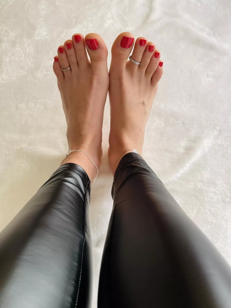 Oc: I’m in love with red ❤️