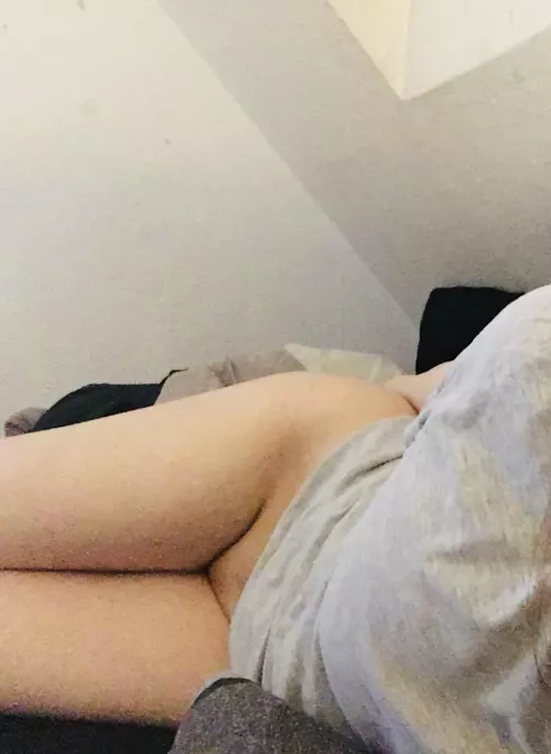 [OC][F20] I don’t know what feels better: My thighs wrapped around you, or my pussy on your tongue 👅💦