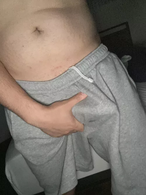 Off duty grey sweats a win?