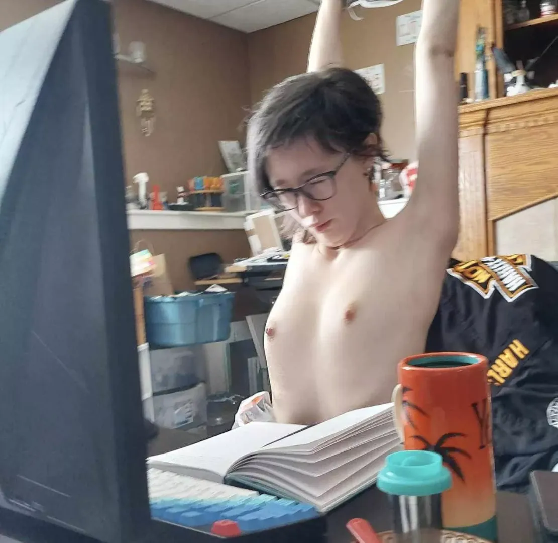 Ohhh big stretch 