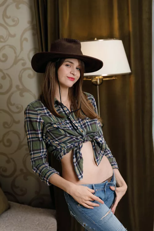 Olivia FG