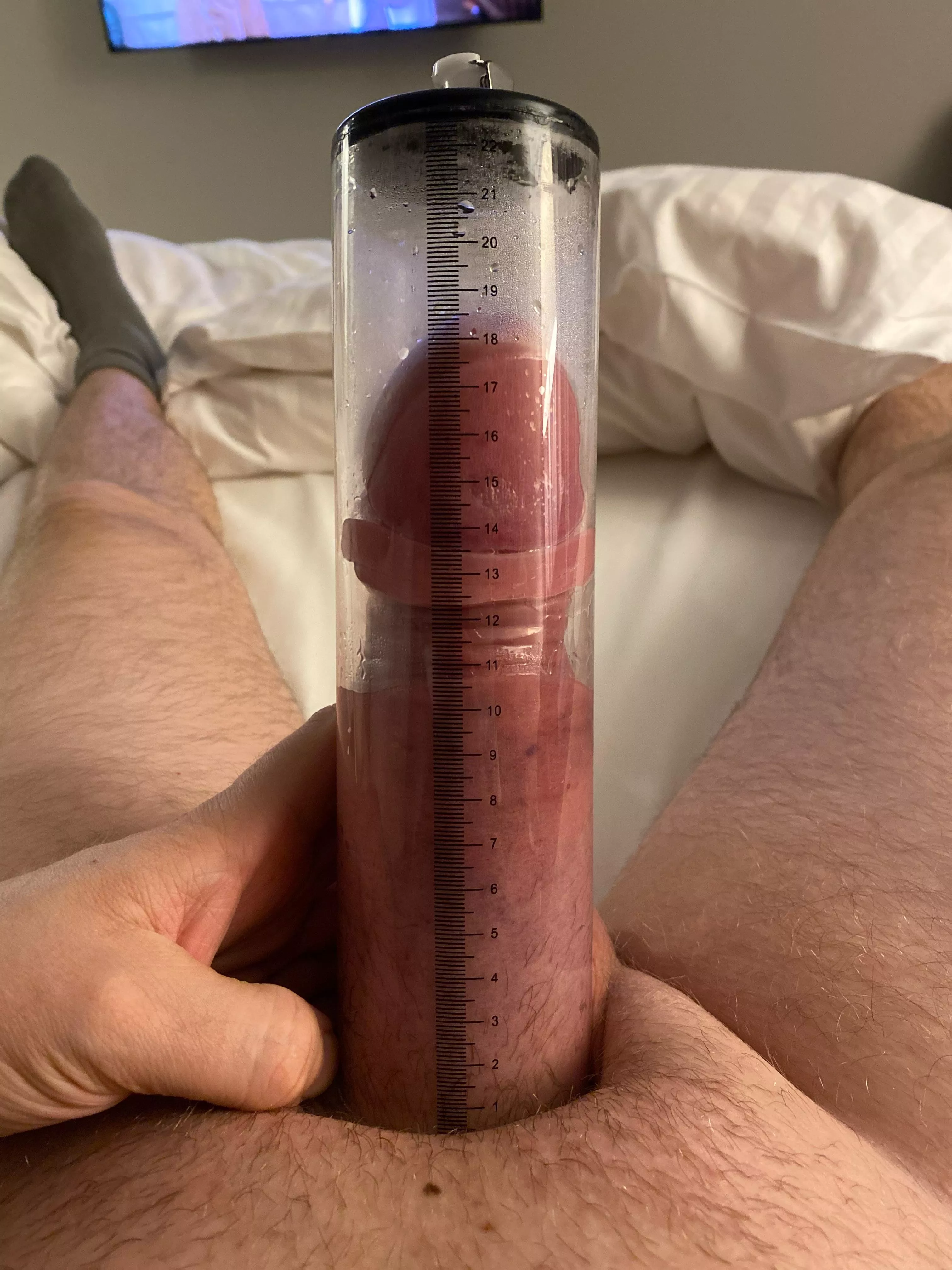 On business in Hamburg and chilling in a hotel. Wish I had some female company to play…