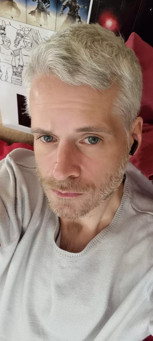 on Ow2 now on ps5. players not very chatty. anyone wanna team up?