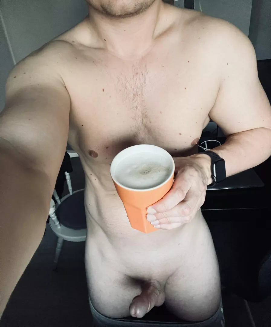 On Saturday mornings I really need something sweet and soft around my lips … ☕️