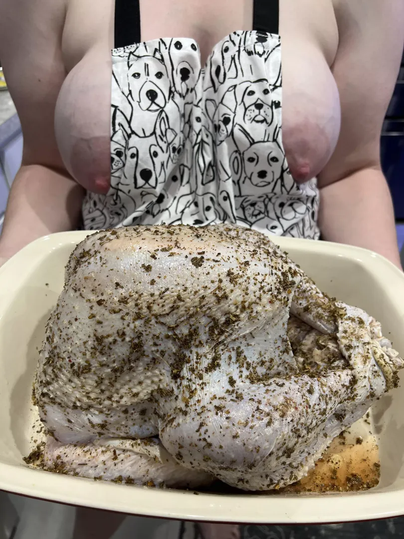 Only one set of breasts are (is? 🤣) veiny
