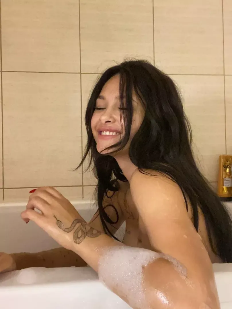 Only today only RN!🔞 Last chance for FREE SUB!🎁 Take my wet pussy daddy! Cock rates, custom video and photo! JOI, SPH, AND MORE MORE!!! 🤤Link in comments 👇🏻