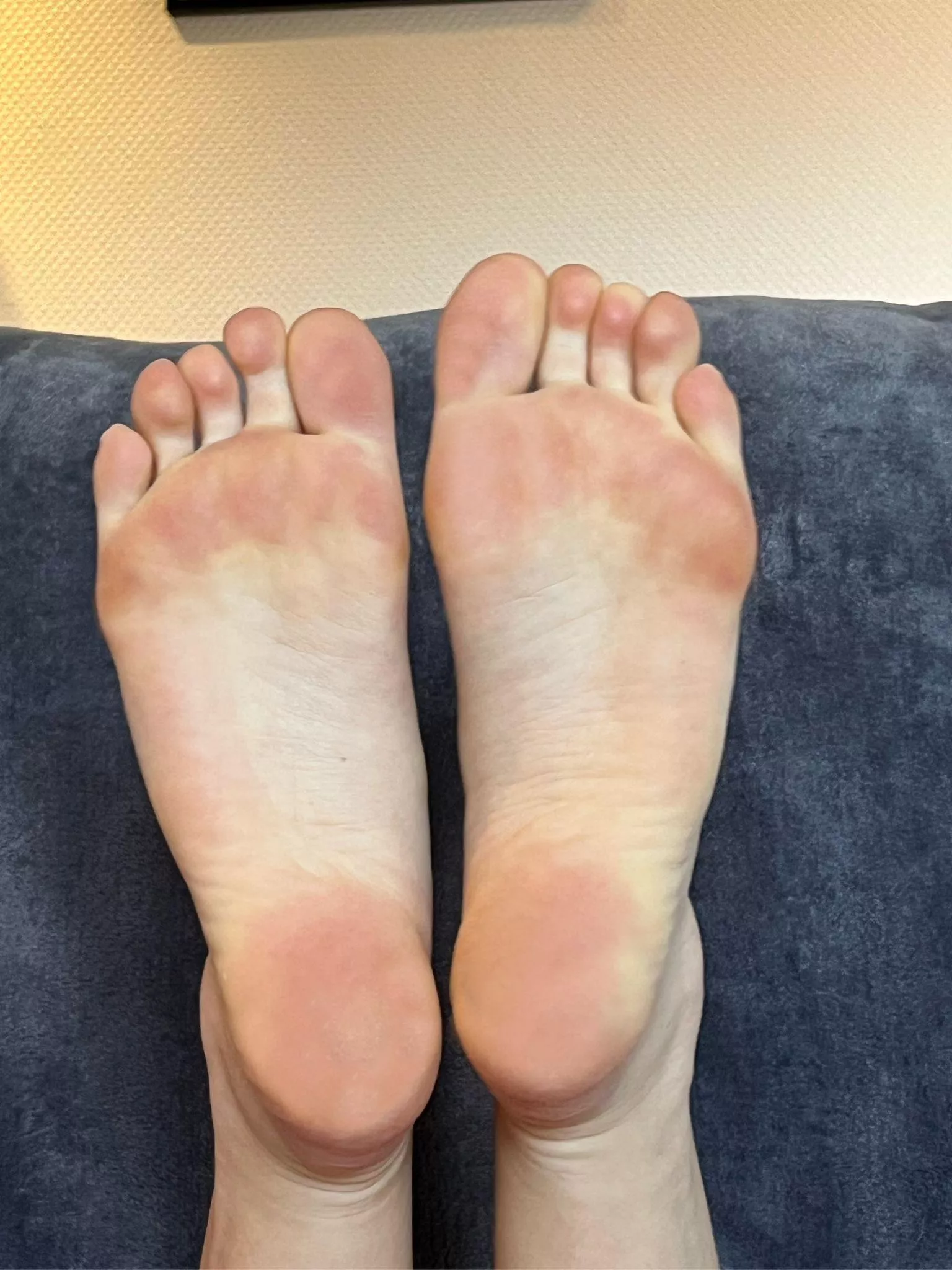 Ooo, did I get you hard?😈