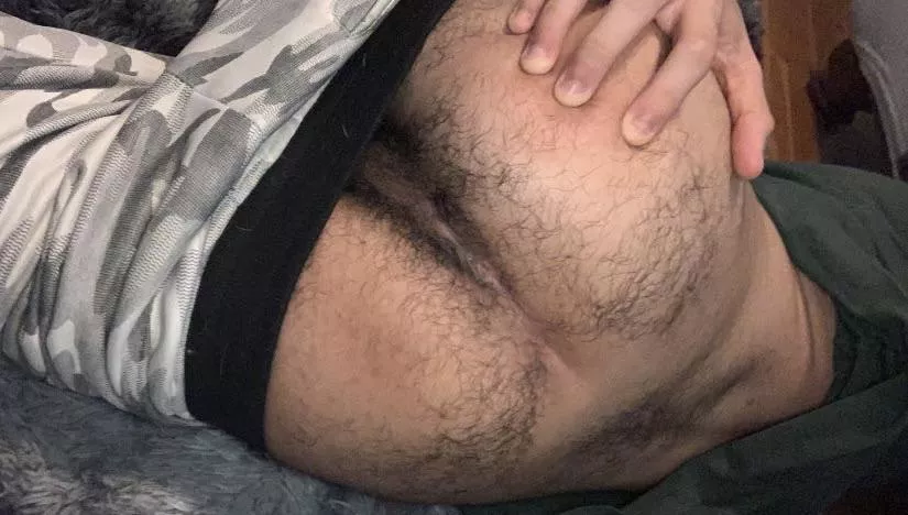 Oops I fallen and need some assistance 😈