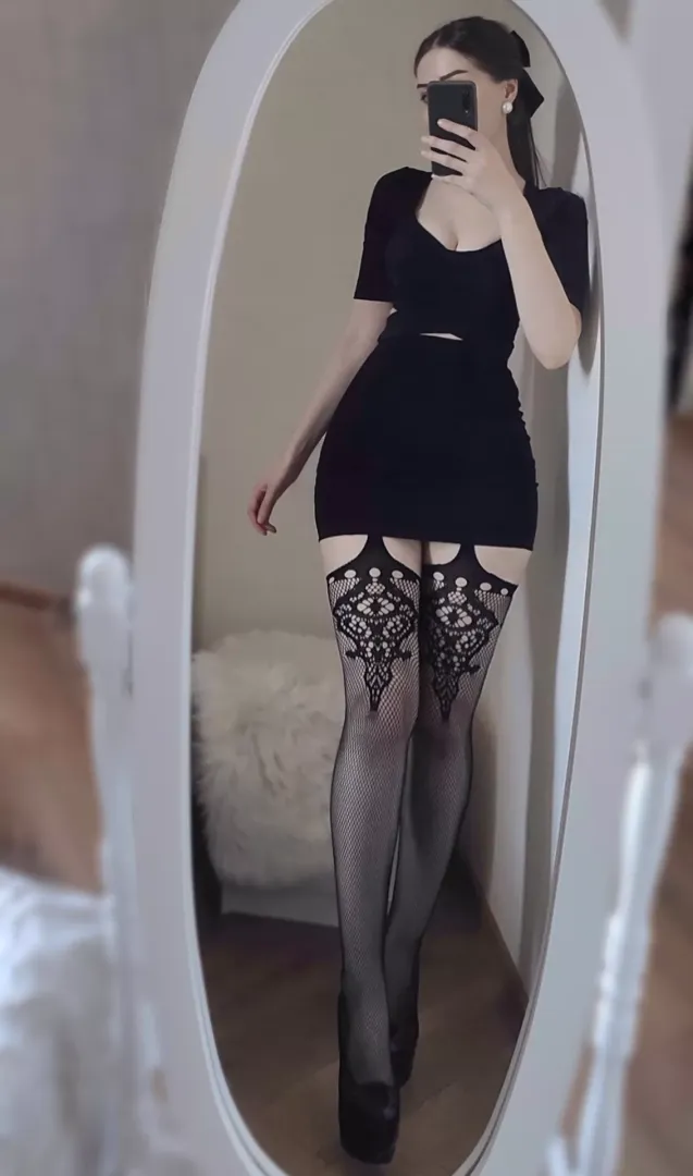 Open crotch tights