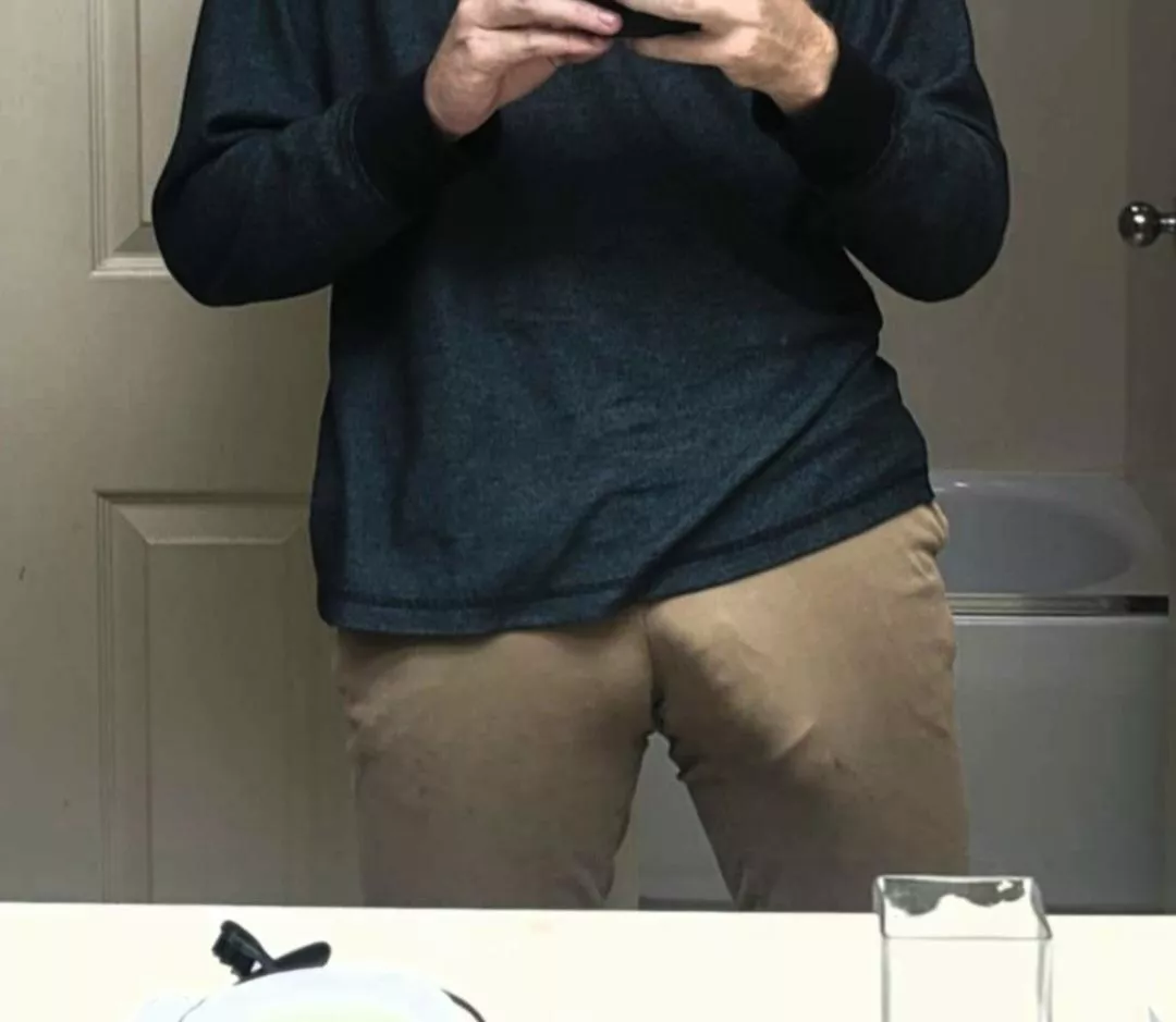 outline stands out so much in these pants