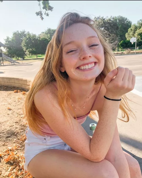 Pale cutie IUTR