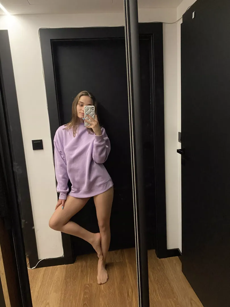 Pantyhose… with no panties
