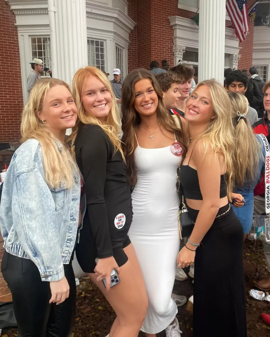 Party at the sorority house