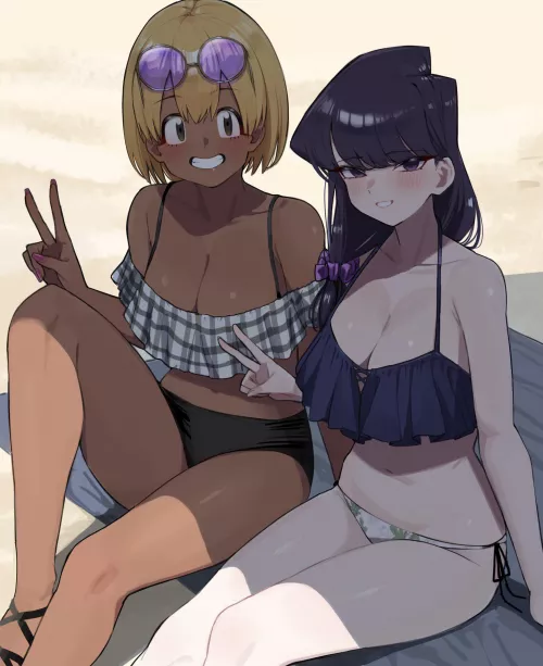Peace From Komi And Rumiko On The Beach (Komi Can't Communicate)