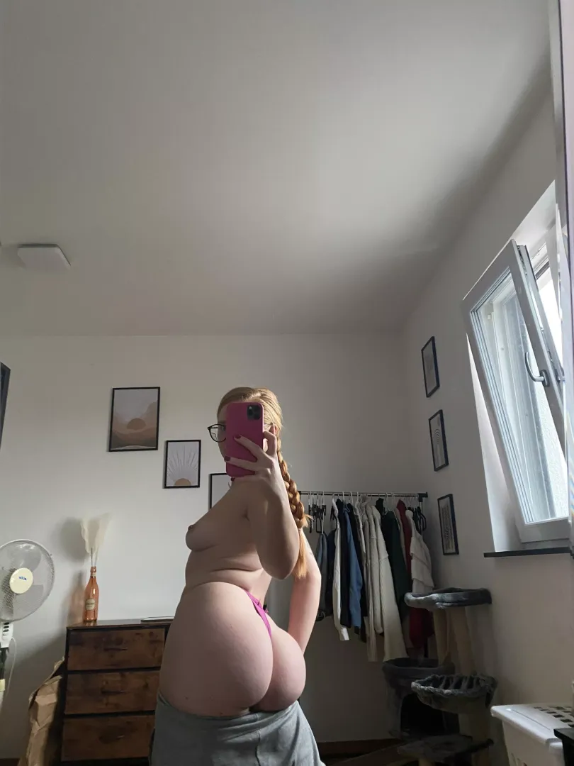 Peek a boo!