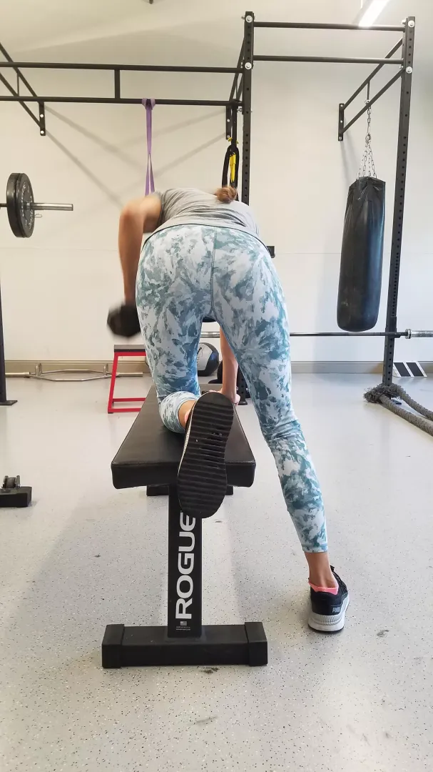 Peel these yoga pants down?