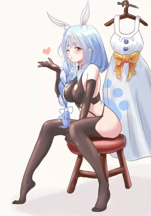 Pekomama giving off alluring vibes only MILFs have