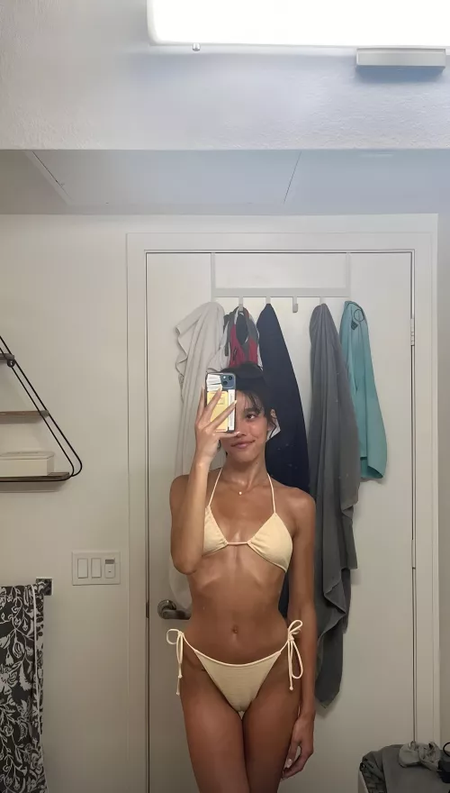 Perfect Mirror Selfie