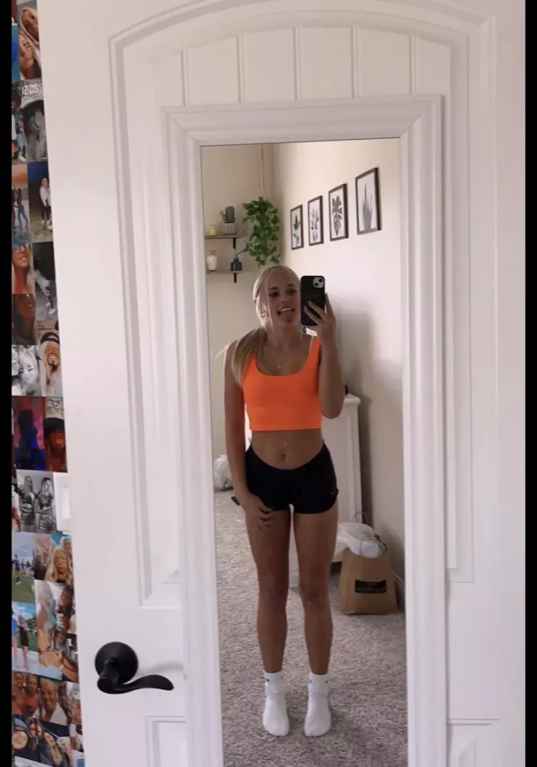 Petite Blonde