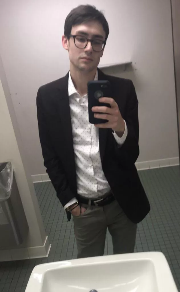 Photographer was bad so I decided to go with the bathroom pic so the outfit wasn’t a total waste