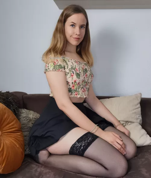 Pick up your private library card from this librarian [F]