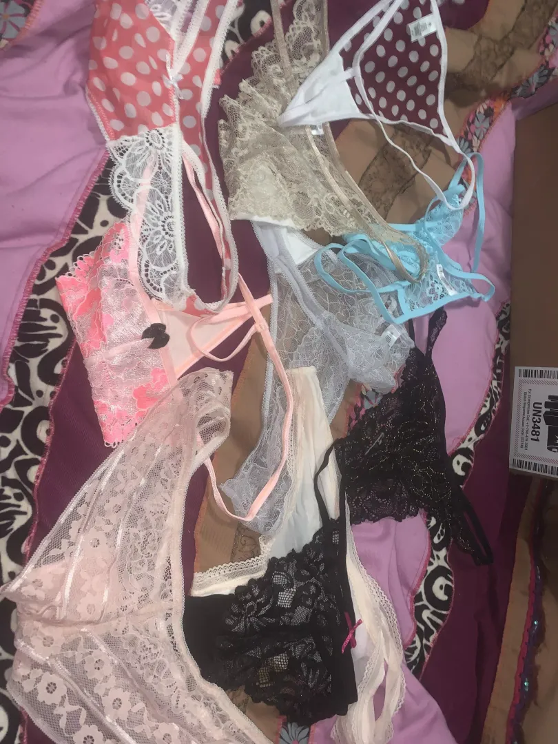 pick ur pair 😋😝