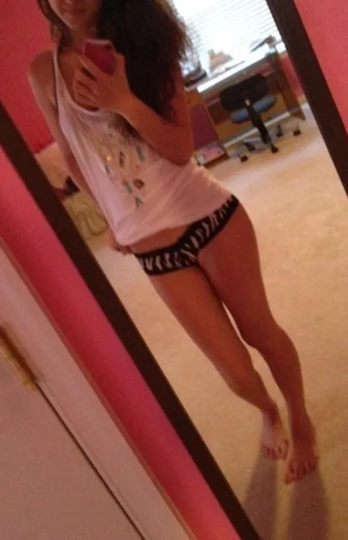 Pinch me! I’m not wearing green!