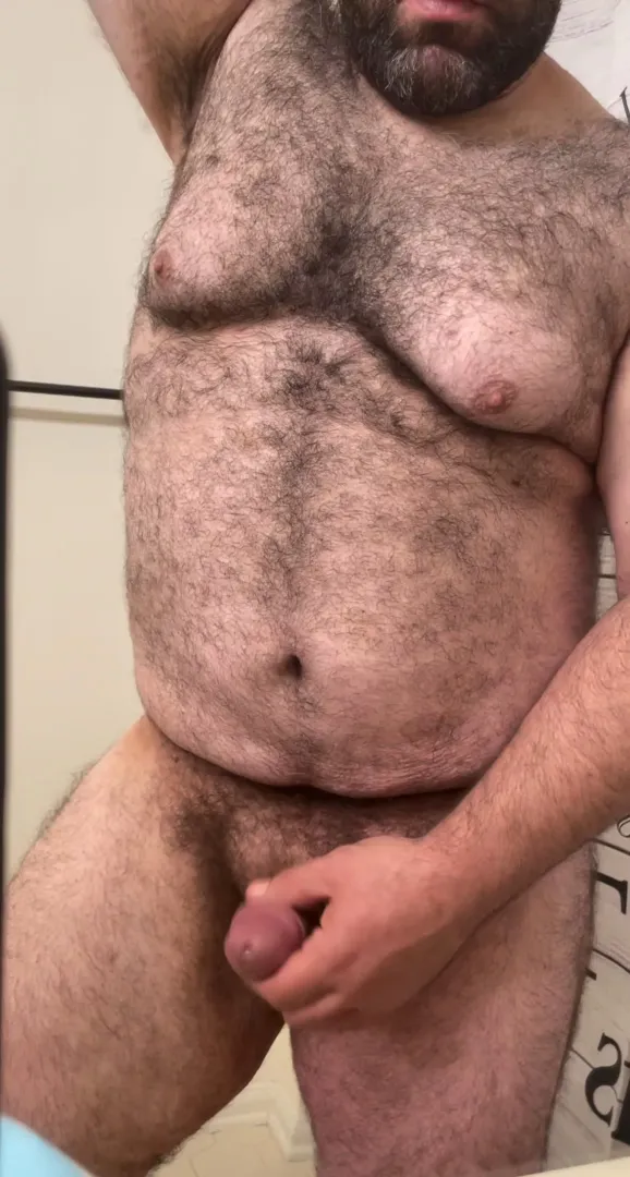Pinch my nipples while stroking me & I’ll paint your face in Bear seed