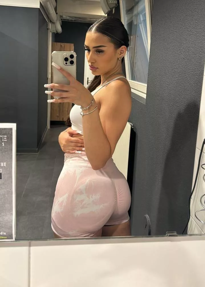 pink and tight‘s the best