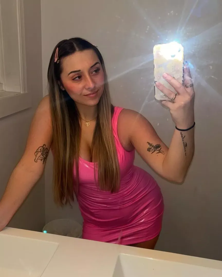 pink dress