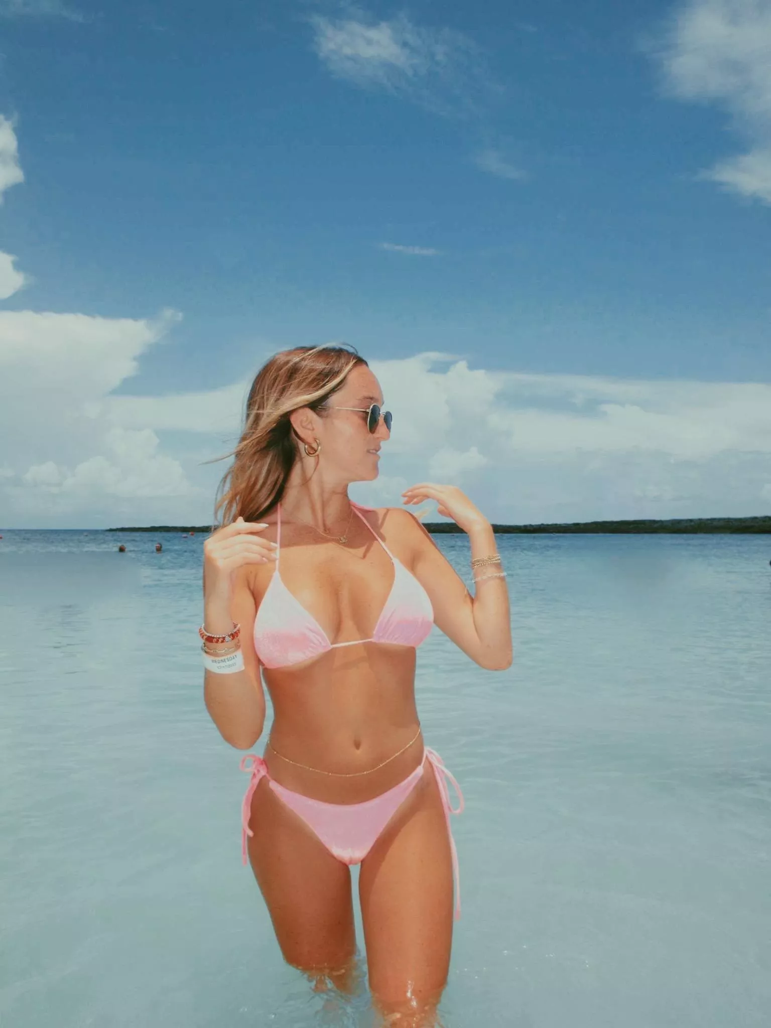Pink kini