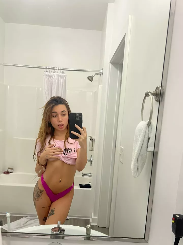Pink looks good on me