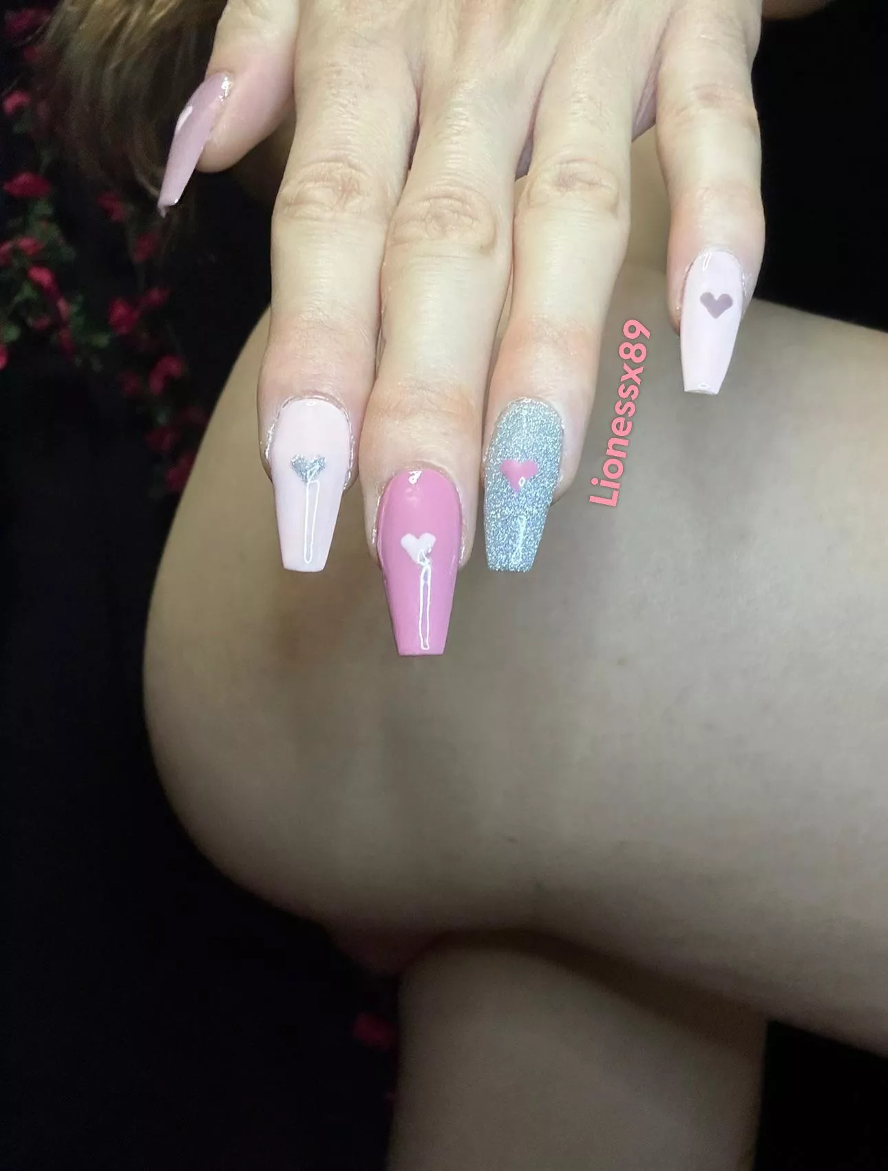 Pink nails you can’t stop pumping to